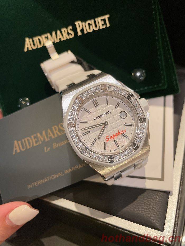 Audemars Piguet Watch APW00006